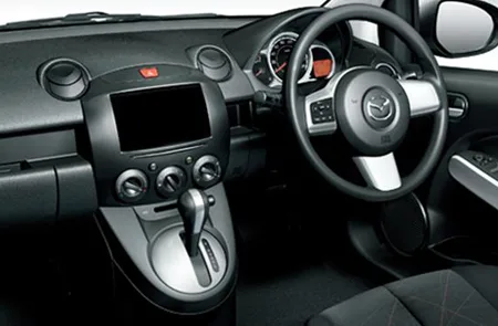 Mazda Demio 13C (DE3AS)