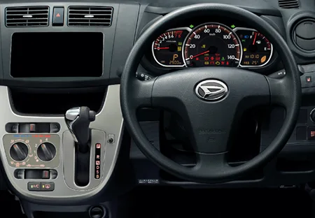 Daihatsu Move L VS (LA100S)