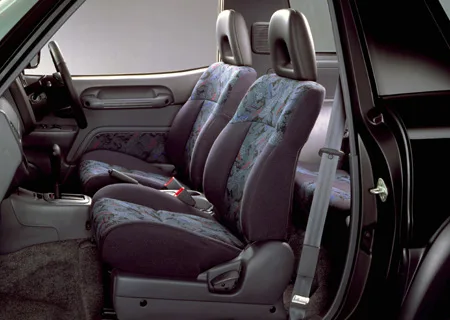 Toyota RAV4L L (SXA10G)