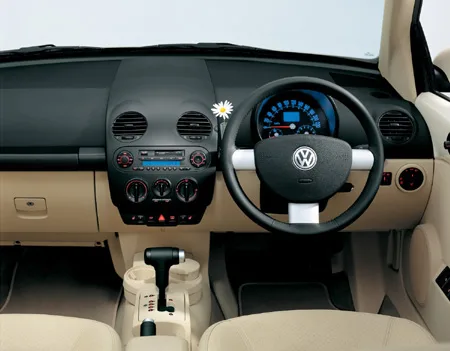 Volkswagen New Beetle Cabriolet BASE GRADE (1YAZJ)