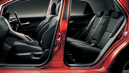 Toyota Blade MASTER G (GRE156H)