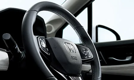 Honda Clarity Fuel Cell BASE GRADE (ZC4)