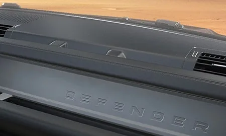 Land Rover Defender 130 LAUNCH EDITION (LE72WAB)