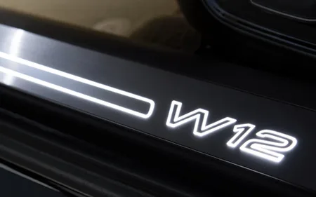 Audi A8 L W12 QUATTRO (4HCEJL)