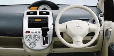 Mitsubishi EK Wagon GS (H82W)