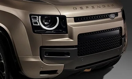 Land Rover Defender OCTA (LE82EAD / LE7449AD)