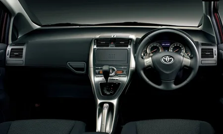 Toyota Blade MASTER G (GRE156H)