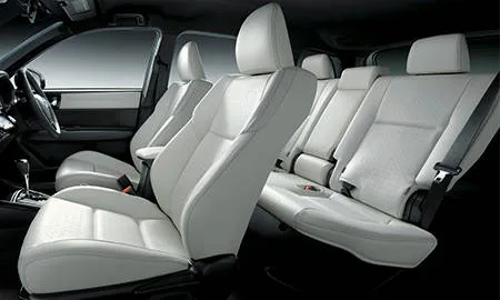 Toyota Corolla Fielder HYBRID G WxB (NKE165G)
