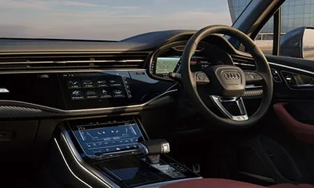 Audi SQ7 BASE GRADE (F7DWRA)