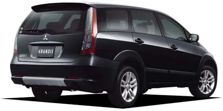 Mitsubishi Grandis SPORT GEAR S (NA4W)