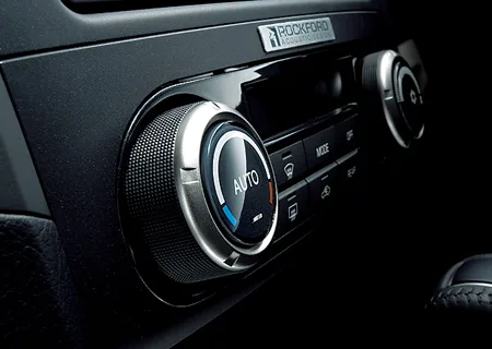 Mitsubishi Pajero LONG ZR-S BASIC PACKAGE (V93W)