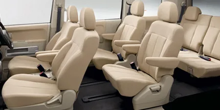Mitsubishi Delica D5 M (CV5W)