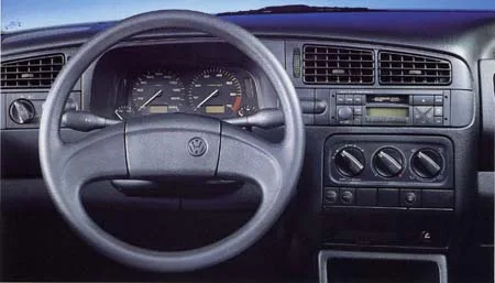 Volkswagen Golf CLi (1HABS)