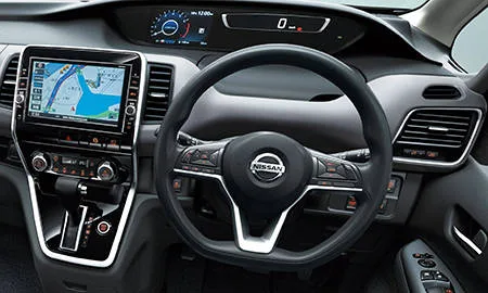 Nissan Serena X V SELECTION (GNC27)