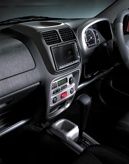 Chevrolet Cruse LS (HR52S)