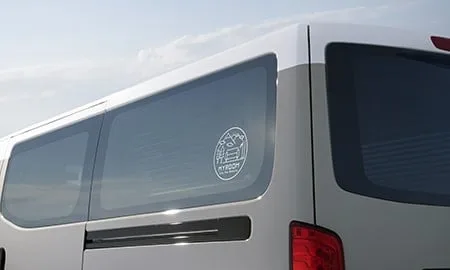 Nissan Caravan GROUND PREMIUM GX マイルーム ローンチ EDITION (VR2E26)