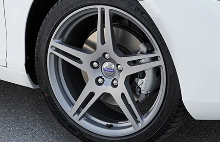 Volvo V40 T4 SPORTS (MB4164T)
