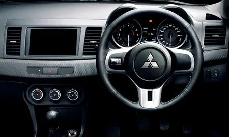 Mitsubishi Lancer RS EVOLUTION X (CZ4A)