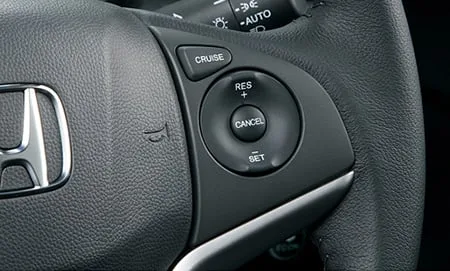 Honda Fit Hybrid L PACKAGE (GP5)