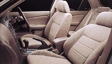 Nissan Sunny SUPER SALOON SPLEND (SB15)