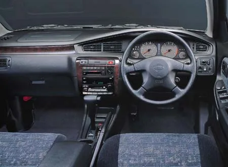 Nissan Bluebird 2.0SSS (HU14)
