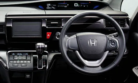 Honda Stepwagon Spada SPADA COOL SPIRIT (RP3)
