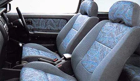 Nissan Pulsar Serie REZZO LIMITED (FN15)