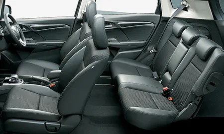 Honda Fit Hybrid L PACKAGE (GP5)