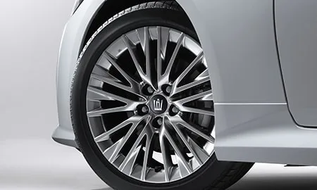 Toyota Crown Hybrid RS LIMITED II (AZSH20)