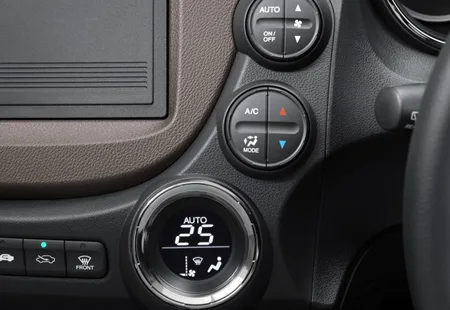 Honda Fit Shuttle 15X (GG8)