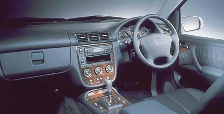 Mercedes Benz Mclass ML320 (163154)