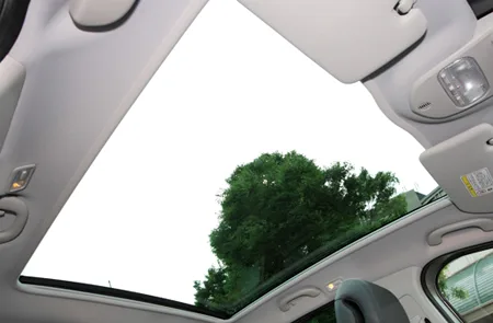 Peugeot 3008 PREMIUM (T85F02)