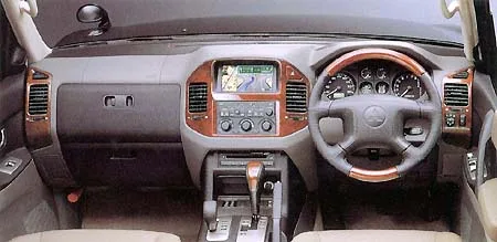 Mitsubishi Pajero LONG EXCEED (V73W)