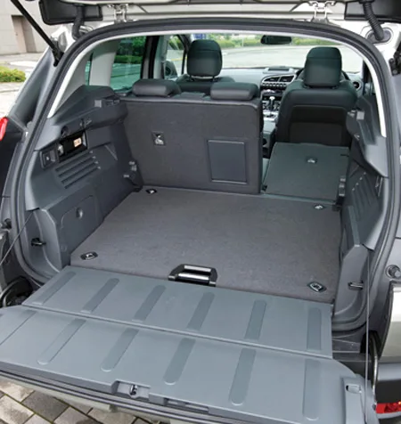 Peugeot 3008 GRIFFE (T85F02)