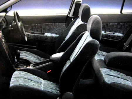 Mitsubishi Galant VIENTO-R (EA1A)