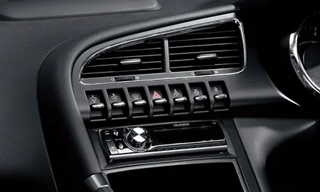 Peugeot 3008 PREMIUM (T85F02)