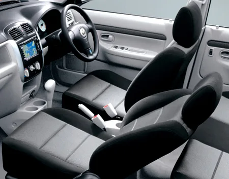 Mazda Demio L (DW3W)