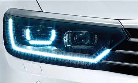 Volkswagen Passat Variant VOYAGE (3CCZE)