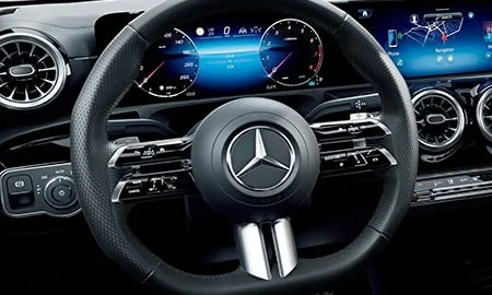 Mercedes Benz Claclass CLA180 URBAN STARS (118384M)