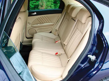 Alfa Romeo Alfa 159 3.2 JTS Q4 (93932)