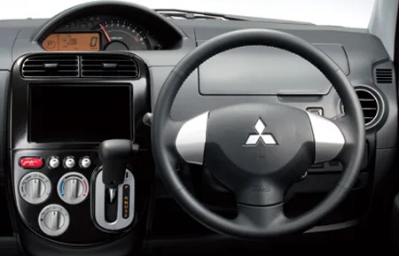 Mitsubishi Toppo ROADEST T (H82A)