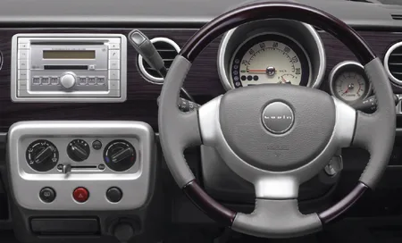 Suzuki Alto Lapin MODE (HE21S)
