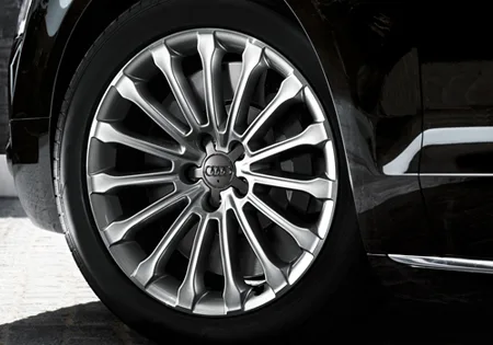 Audi A8 L W12 QUATTRO (4HCEJL)