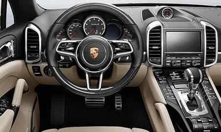 Porsche Cayenne TURBO S (92ACFTA)