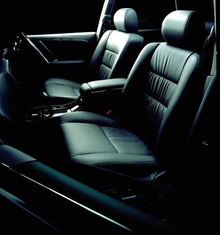 Toyota Crown Majesta C TYPE i-Four (UZS155)