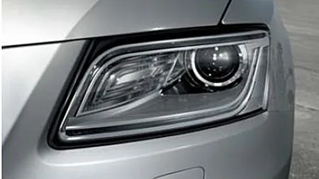 Audi Q5 Hybrid BASE GRADE (8RCHJF)