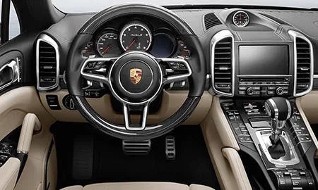 Porsche Cayenne TURBO S (92ACFTA)