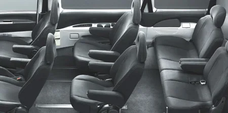 Mitsubishi Delica Space Gear CHAMONIX (PD6W)