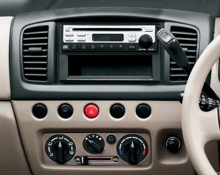 Nissan Moco Q (MG21S)