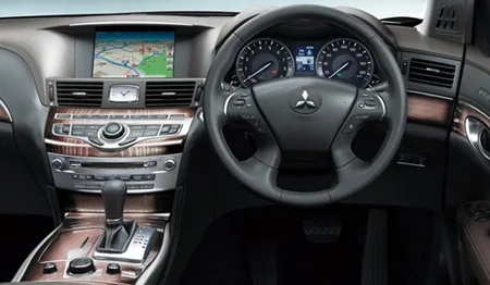 Mitsubishi Dignity VIP (BHGY51)